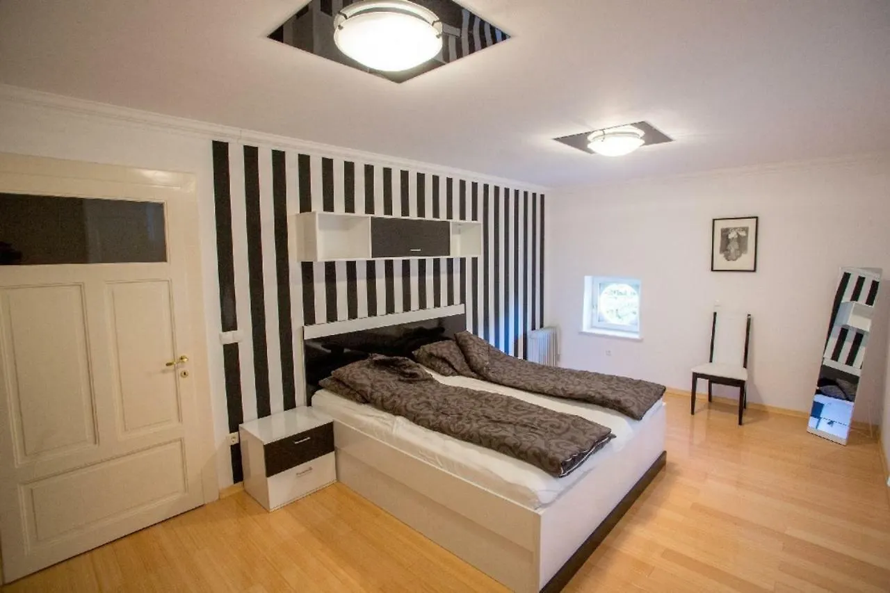אופטיה Villa Penkala Apartment